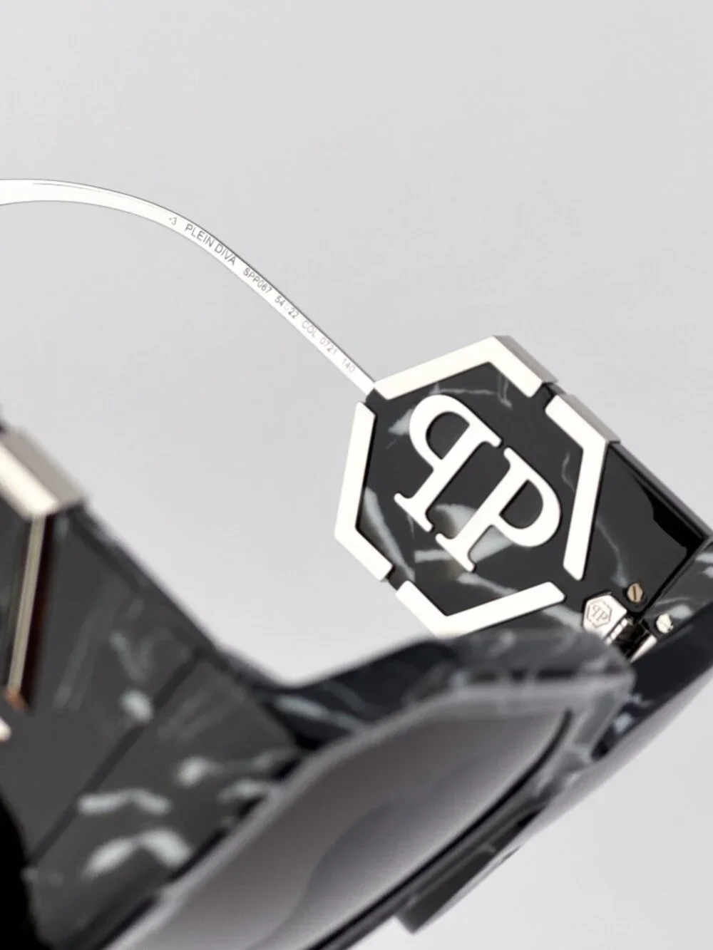 Philipp Plein Women’s Sunglasses Patterned Black Grey Gradient SPP067 0721
